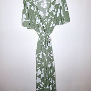 Bloom Chic brand " The Sage Bloom" Faux wrap dress plus size 20.